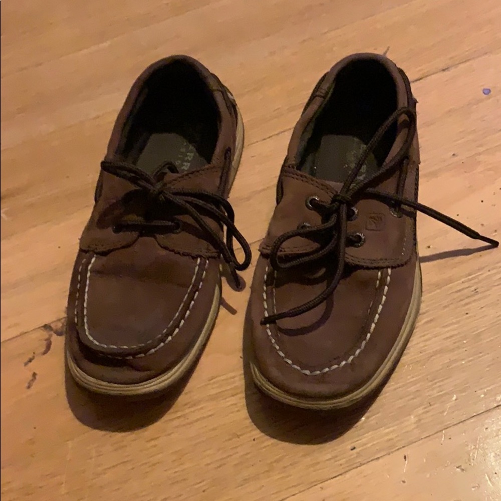 Boys boat shoes